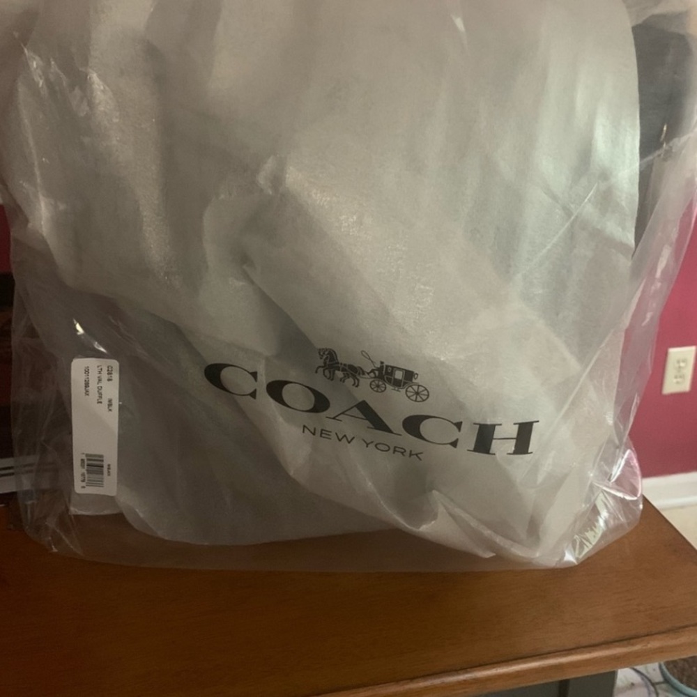 Coach Black Leather Tote with Gold Logo - Picture 3 of 3